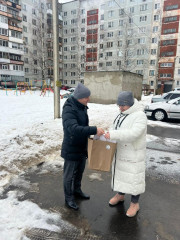 министр природных ресурсов и экологии Смоленской области Владимир Вячеславович Грунин принял участие в акции «Ёлка желаний» - фото - 2